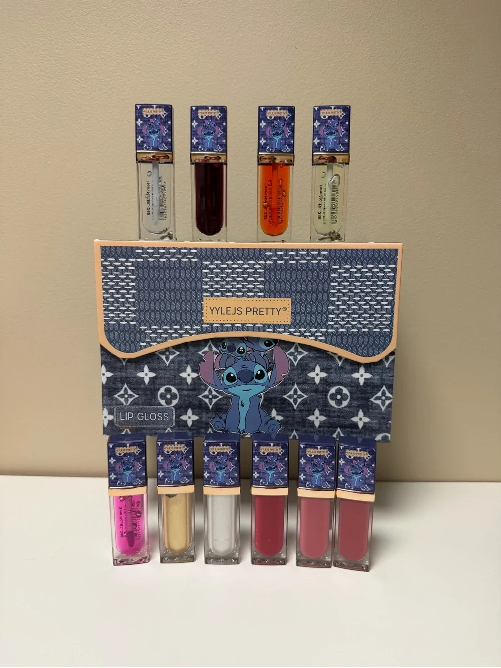 Stitch Pattern Lip Gloss Tote (24 lip glosses)